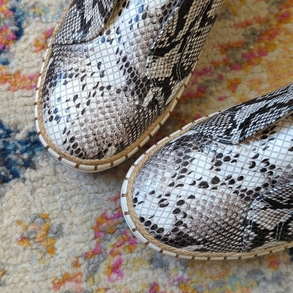 J/Slides Karla Snake Printed Leather Jute Trim Split Front Slip On Sneakers 8 - Picture 3 of 16